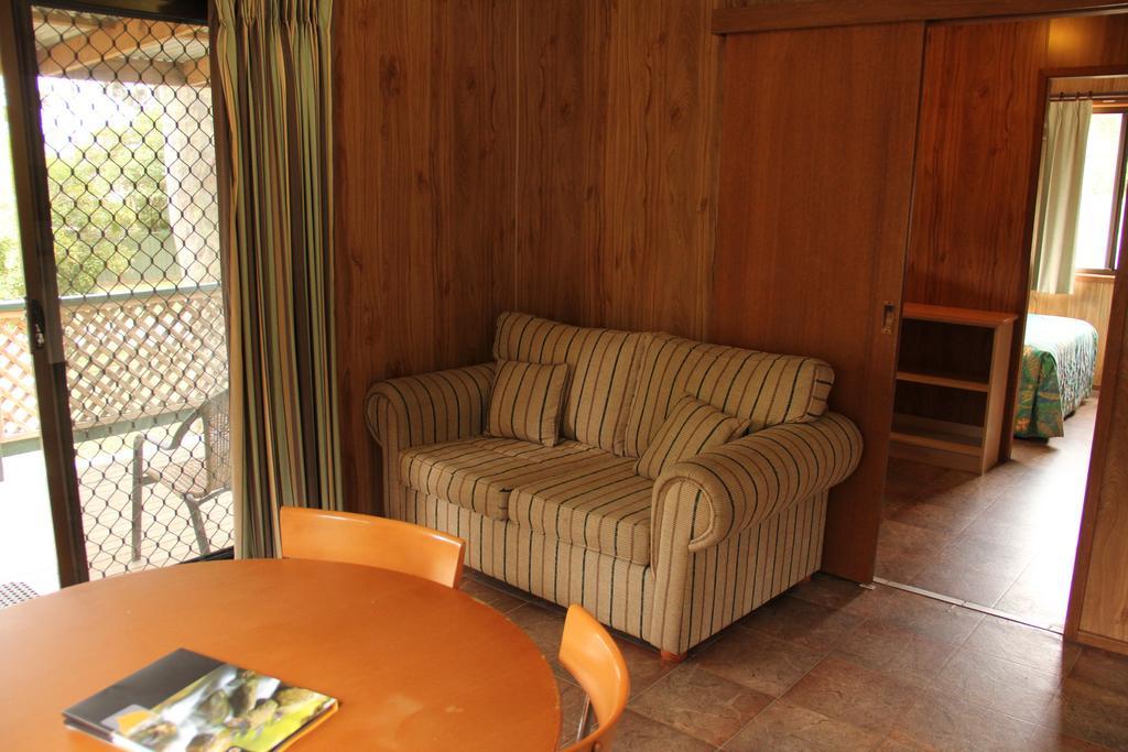 Вилла Depot Beach Cabins Durras Экстерьер фото
