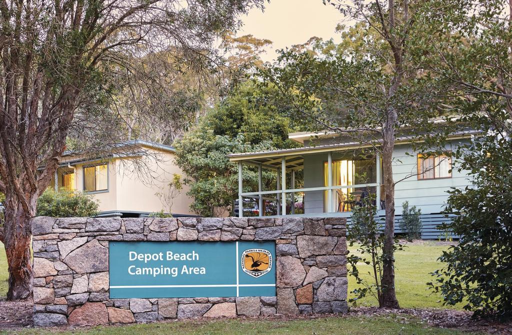 Вилла Depot Beach Cabins Durras Экстерьер фото